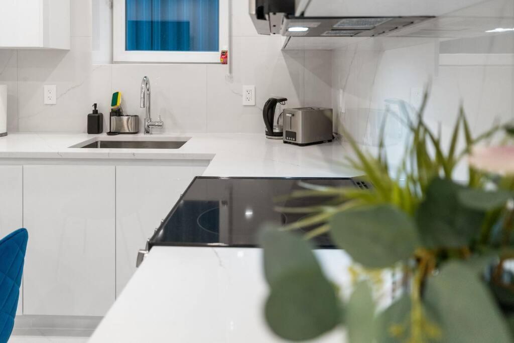 Brand New 2 Bedroom Point Grey Getaway Vancouver Zewnętrze zdjęcie