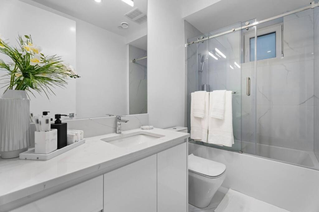 Brand New 2 Bedroom Point Grey Getaway Vancouver Zewnętrze zdjęcie
