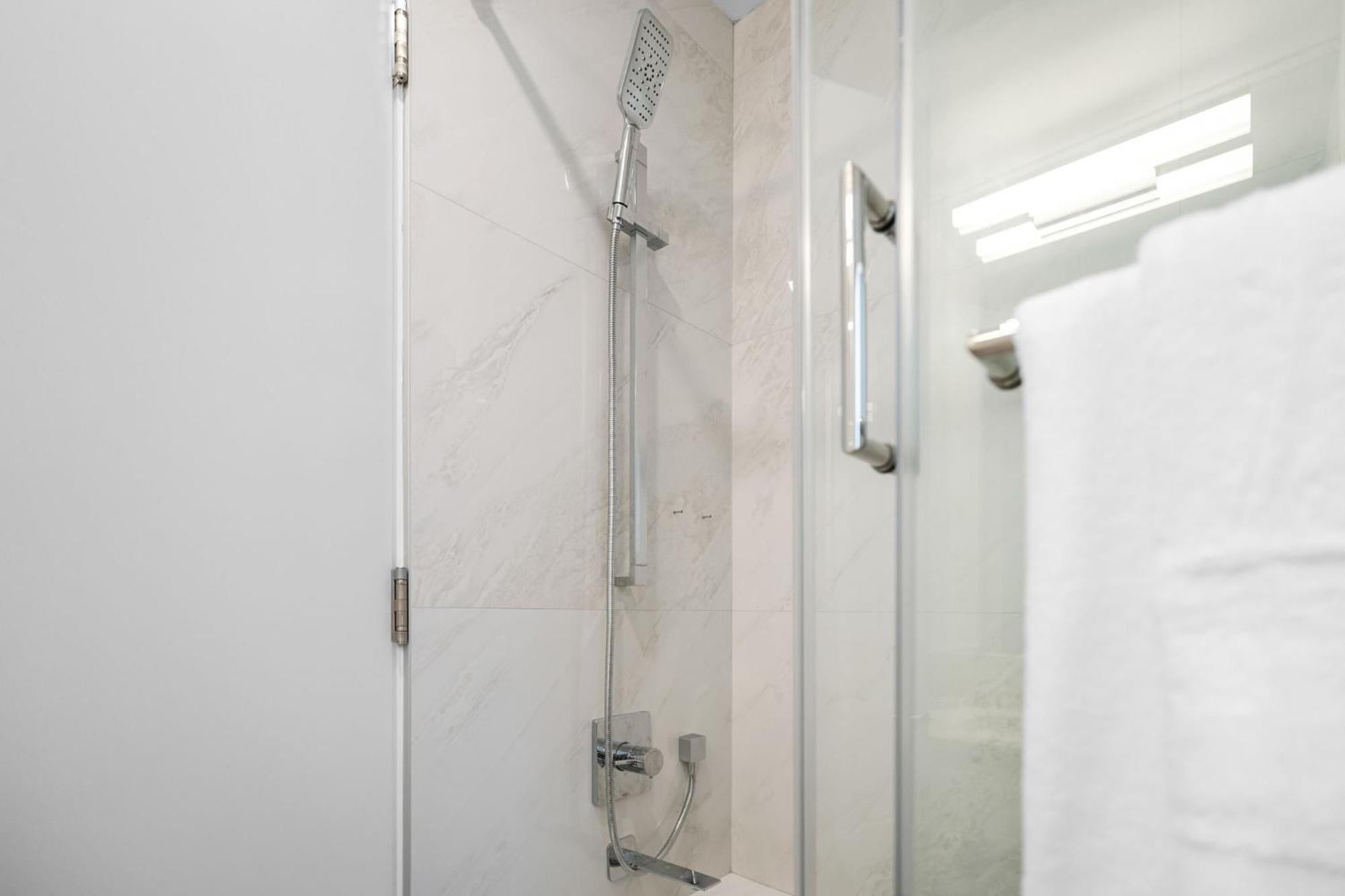 Brand New 2 Bedroom Point Grey Getaway Vancouver Zewnętrze zdjęcie